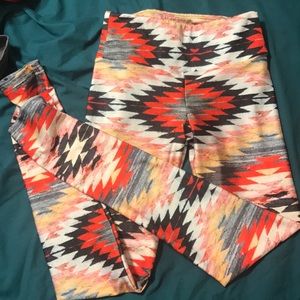 Goldsheep Navajo Step leggings in red